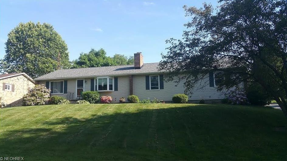 1st image of 565 W Schultz Ave