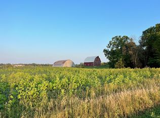 498 Kuntz Dr, Maple Plain, MN 55359