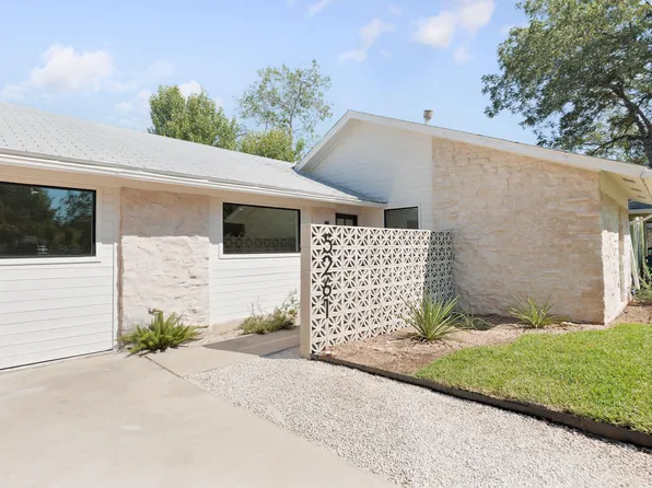 5261 Meadow Creek Dr, Austin, TX 78745