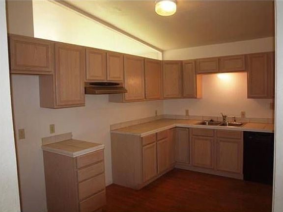 5th image of 1402 Casa Verde Dr