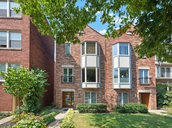 331 S Grove Ave, Oak Park, IL 60302