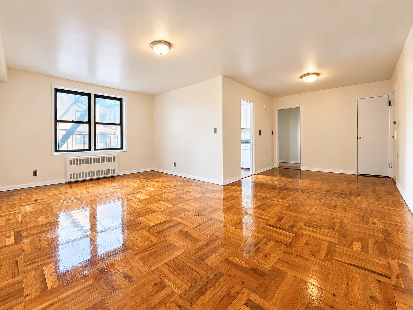 Studio, $1,751 — Photo 1