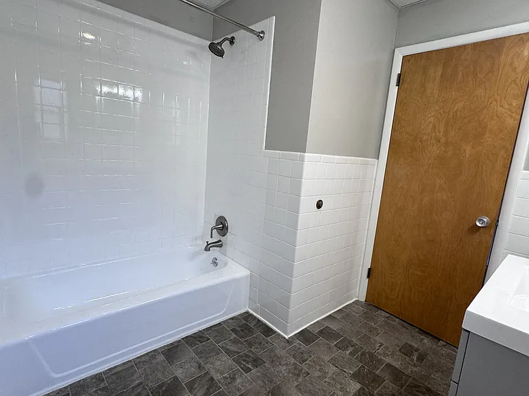 400 Riverside Dr #OVERLOOKMIDDLE10 — Photo 5