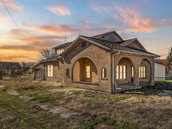 306 E Adams St, Itasca, TX 76055