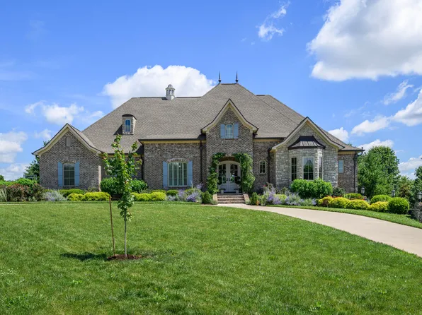 111 Roseburg Way, Nicholasville, KY 40356