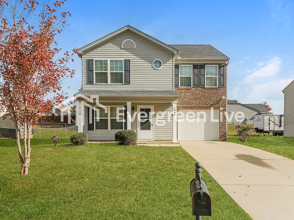 945 Slow Creek Ct