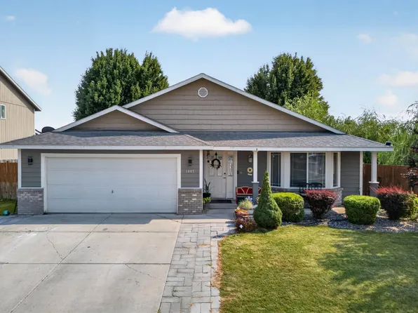 1407 Julia Ave, Sunnyside, WA 98944