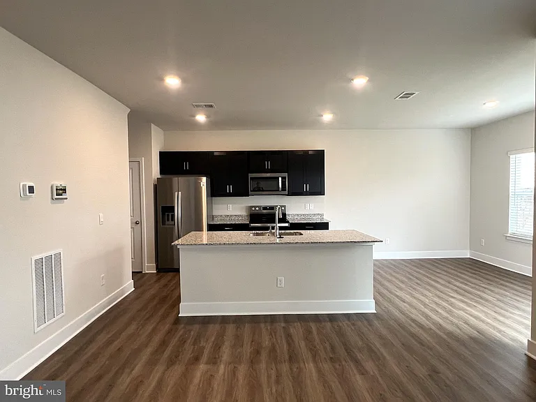 5195 Crooked Ln — Photo 4