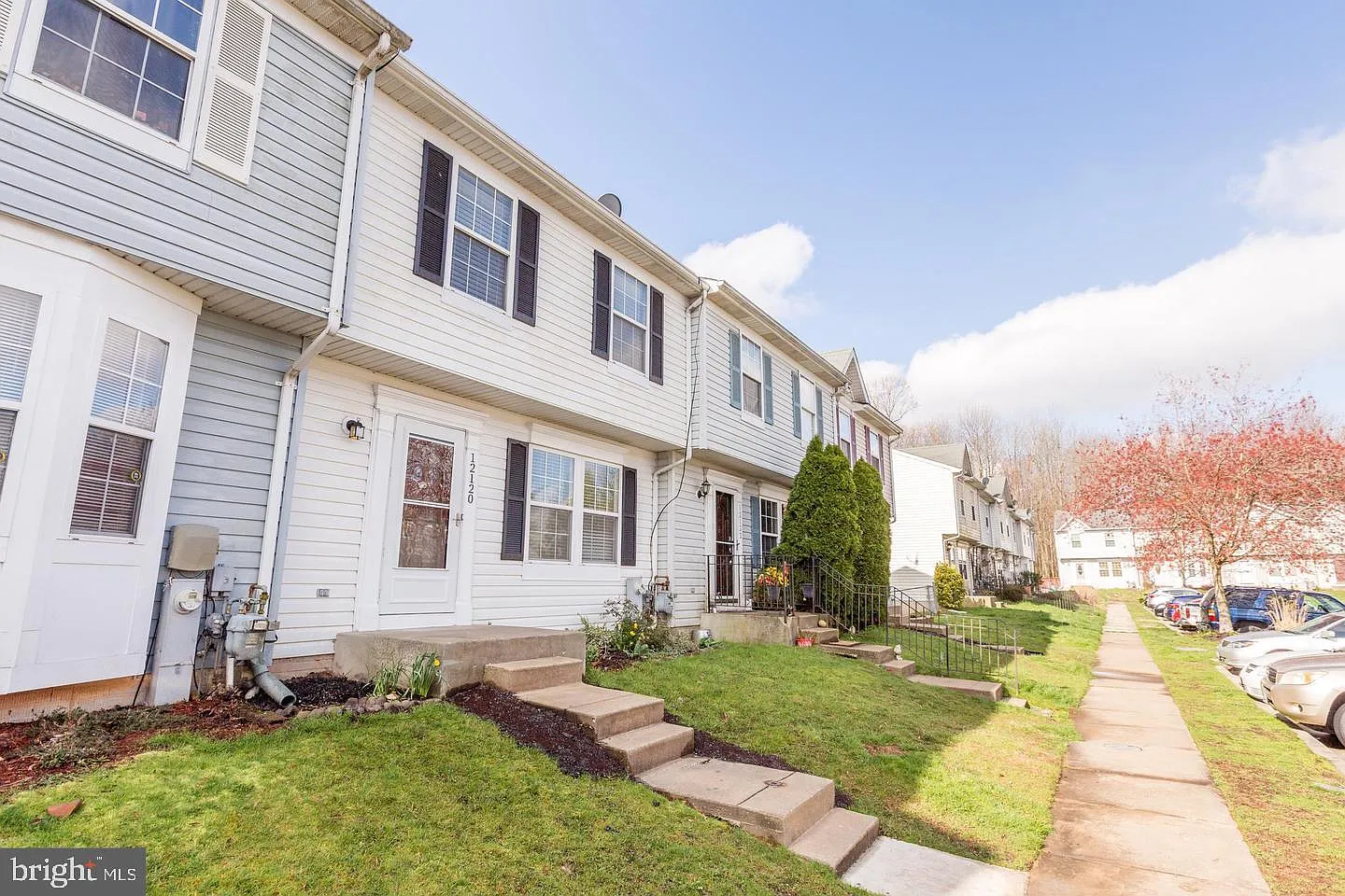 3 bed, 2.0 bath, 1160 sqft, $1,900 — Photo 4
