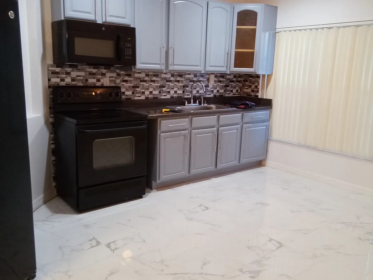 1 bed, 1609 sqft, $1,300 — Photo 2