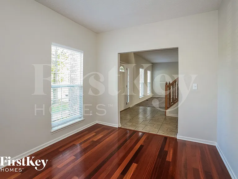 6367 Waterstone Dr — Photo 4