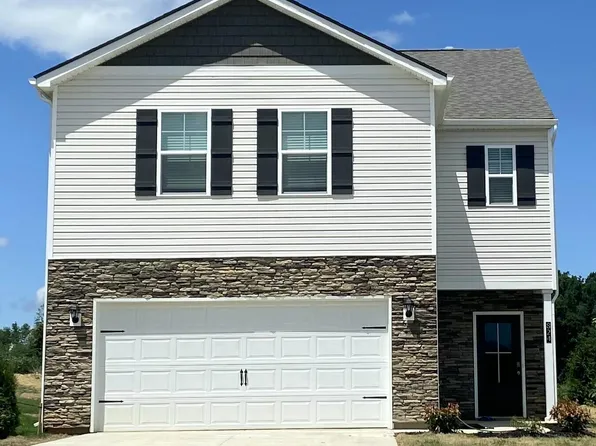 824 Pinhoti St, Johnson City, TN 37604