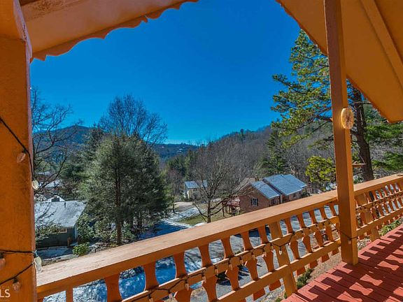 3rd image of 145 Big Bear Trl
