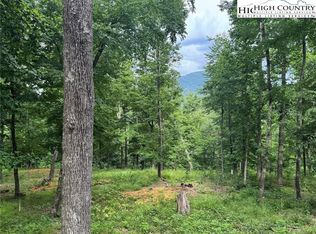 7 Autumn Lane, West Jefferson, NC 28694