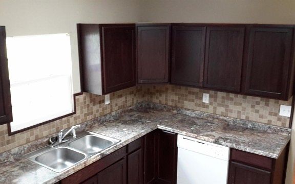 5th image of 309 N Roane St