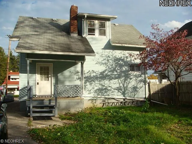 545 5th St photo 1
