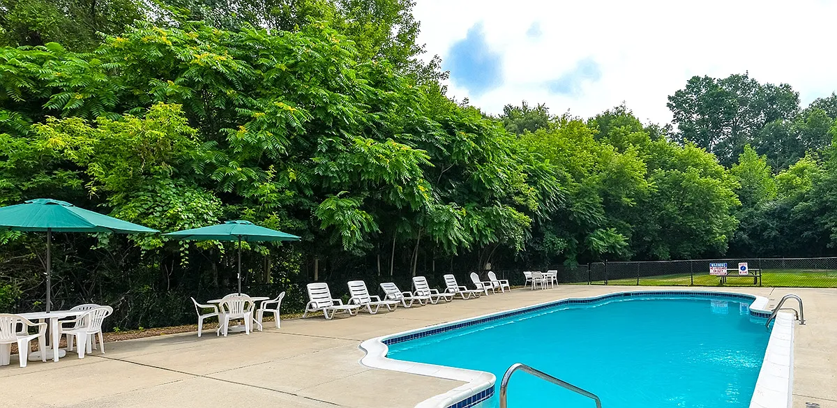 Cherokee Hills Apartments — Photo 3