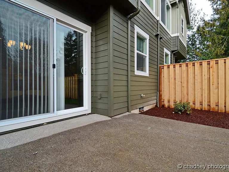 146 NE 43rd Ave — Photo 14