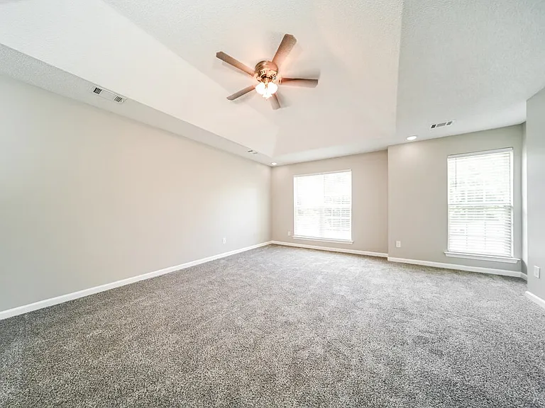 213 Tyler Trce — Photo 8