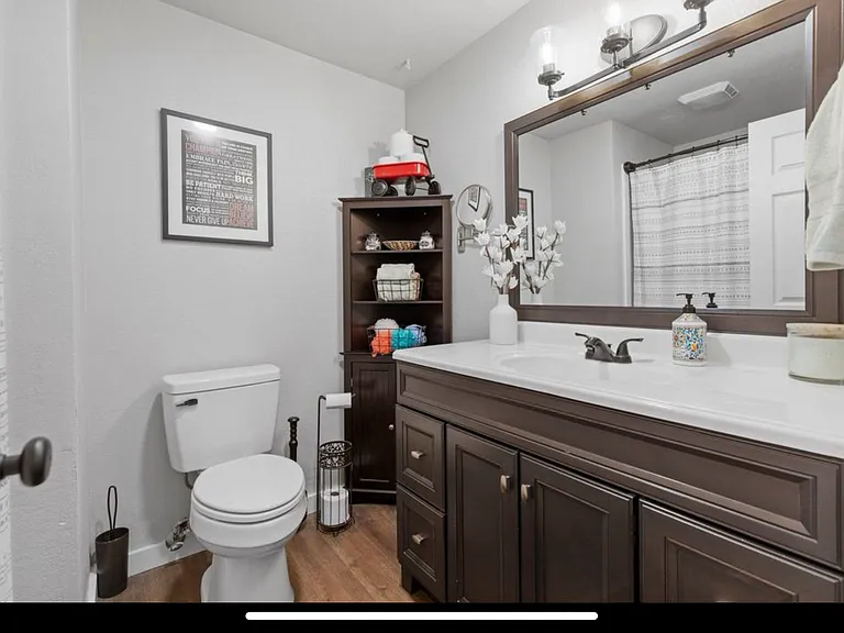 746 Hemlock Ct — Photo 21