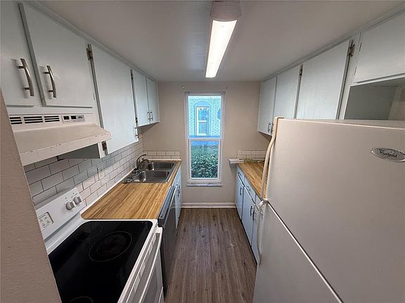 3rd image of 5120 Temple Heights Rd APT D