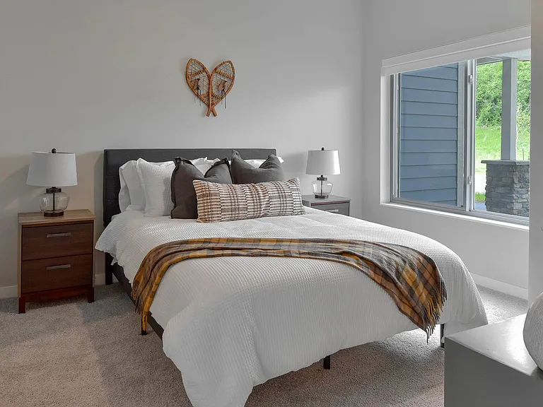 The Lodge at Overland — Photo 10