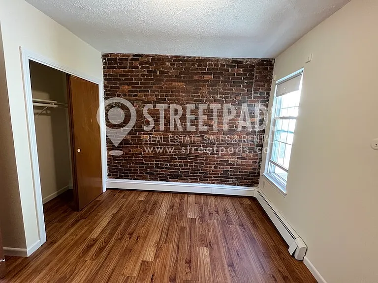 82 S Huntington Ave — Photo 11