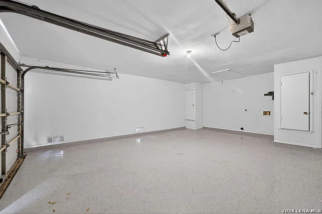 4659 Wetz Dr — Photo 24