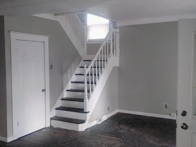 1408 Roosevelt Ave — Photo 5