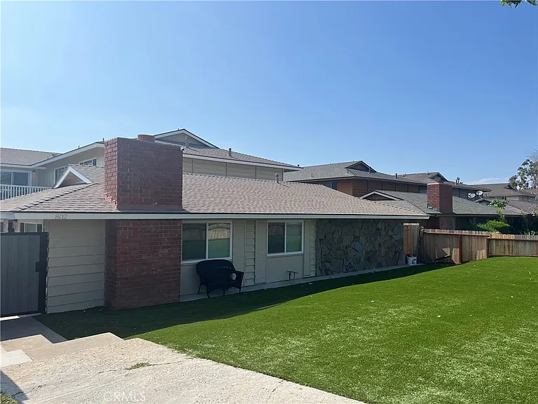 802 N Glassell St — Photo 16