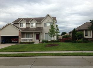 309 Castle Pine Dr, Papillion, NE 68133