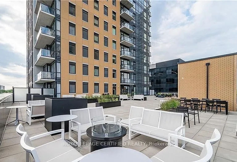 108 Garment St #1502 — Photo 28