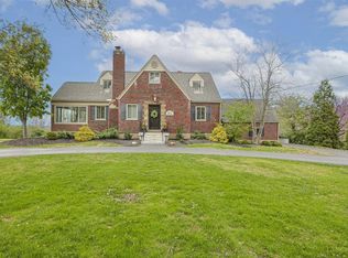 6014 Cherokee Dr, Cincinnati, OH 45243