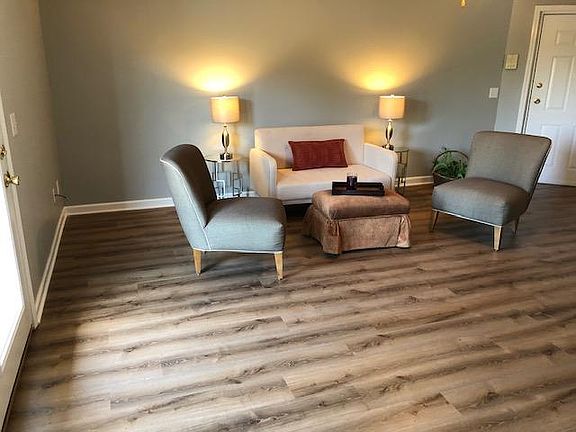 3rd image of 100 Gables Pl #205