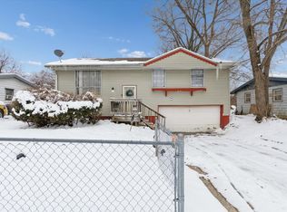 2608 Forsythia Dr, Rockford, IL 61102