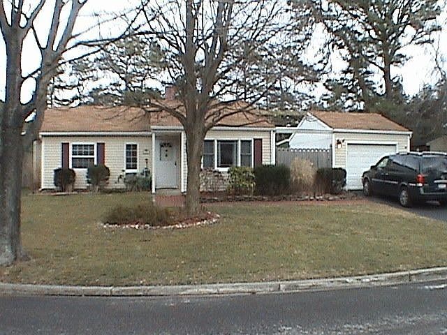 1st image of 19 Timber Trail Ln