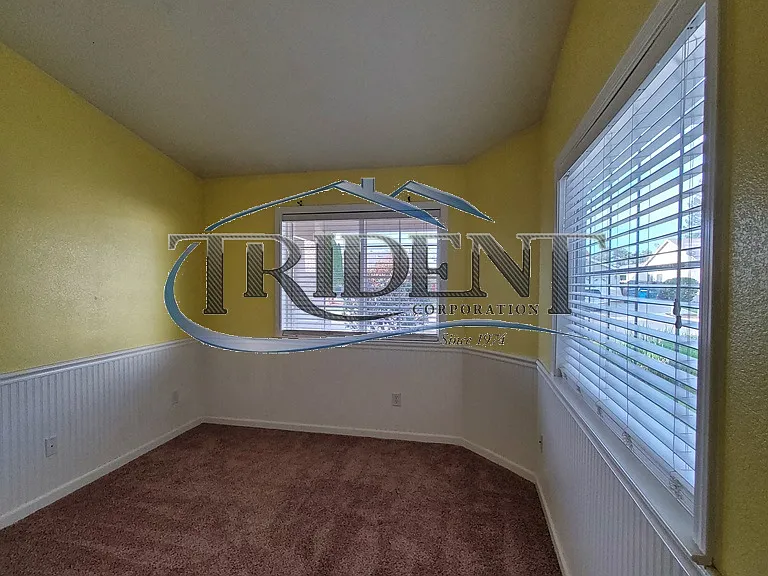 602 Carpenter Way — Photo 16