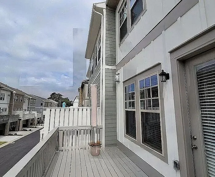 2565 Morehead St — Photo 17