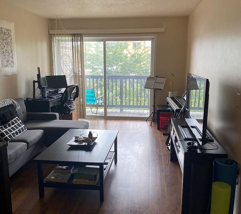 1st image of 1501 Portland Ave APT 206