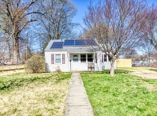 124 Mayflower St, West Hartford, CT 06110
