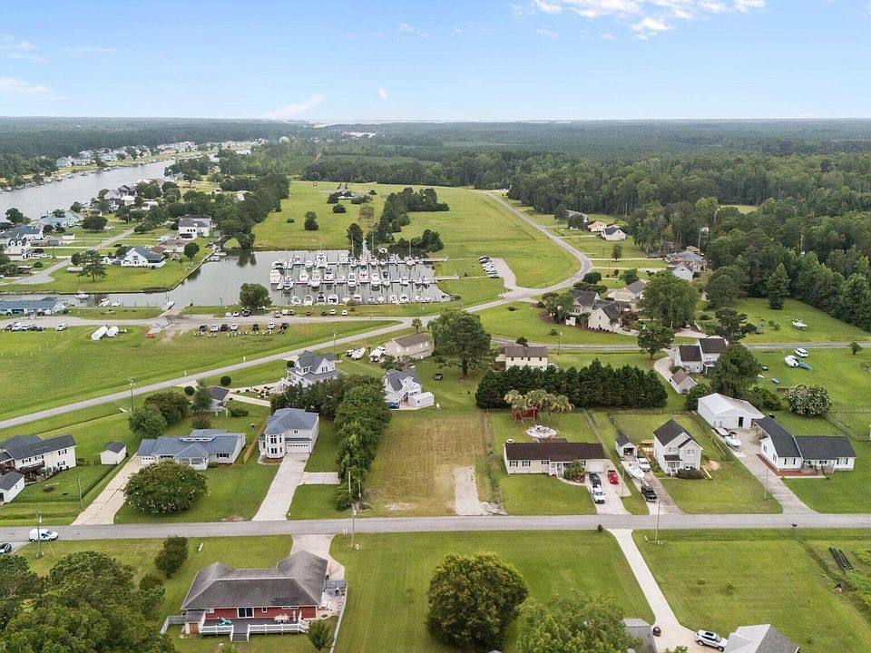 1st image of 346 Country Club Lane