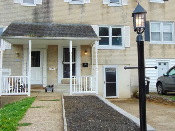 2836 Woodbridge Rd, Philadelphia, PA 19114