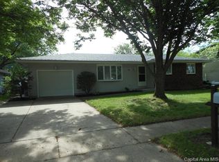 55 Amherst Dr, Springfield, IL 62702