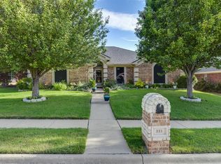 321 Choctaw Trl, Waxahachie, TX 75165