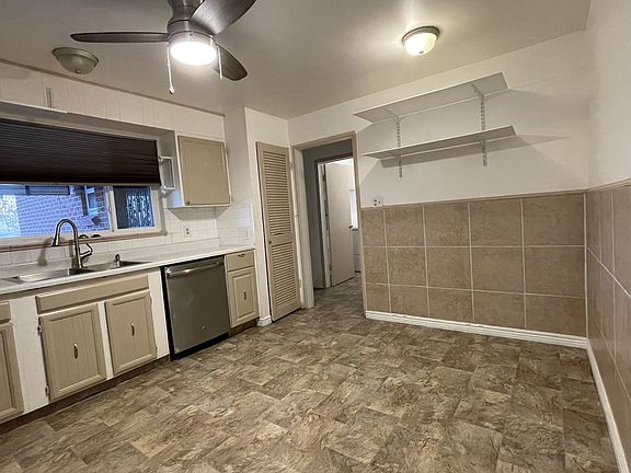 5th image of 2686 S Osceola St