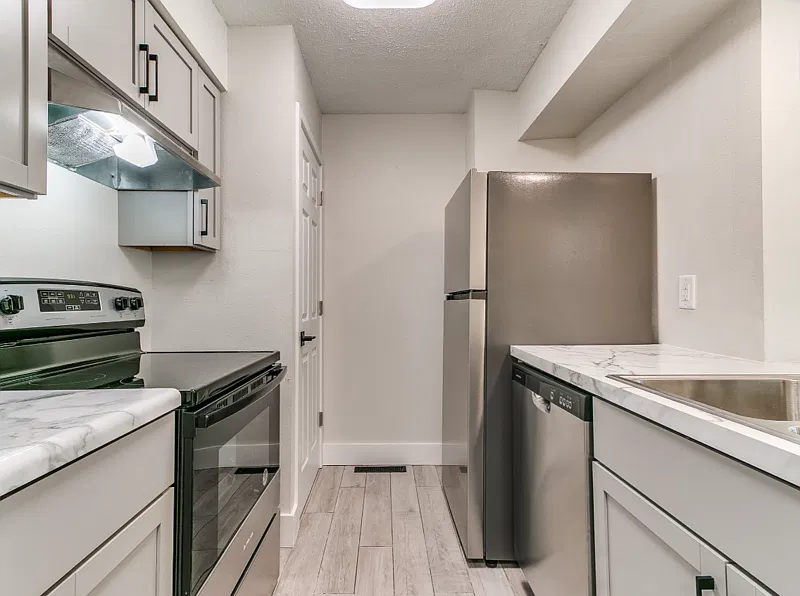 2 bed, 2.0 bath, 896 sqft, $1,200 — Photo 2