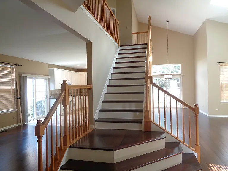 1617 Astor Ave — Photo 2