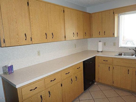 4th image of 9068 SW 82nd Ter Unit B