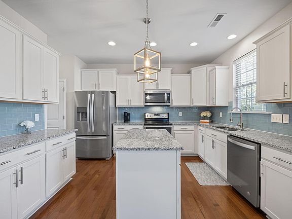 5th image of 2456 Cedar Rock Dr
