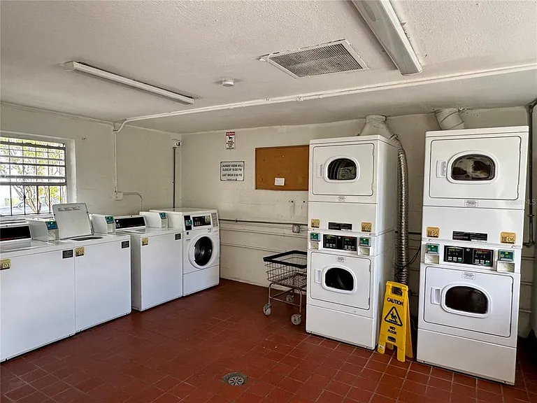 9205 Tudor Dr #C208 — Photo 32